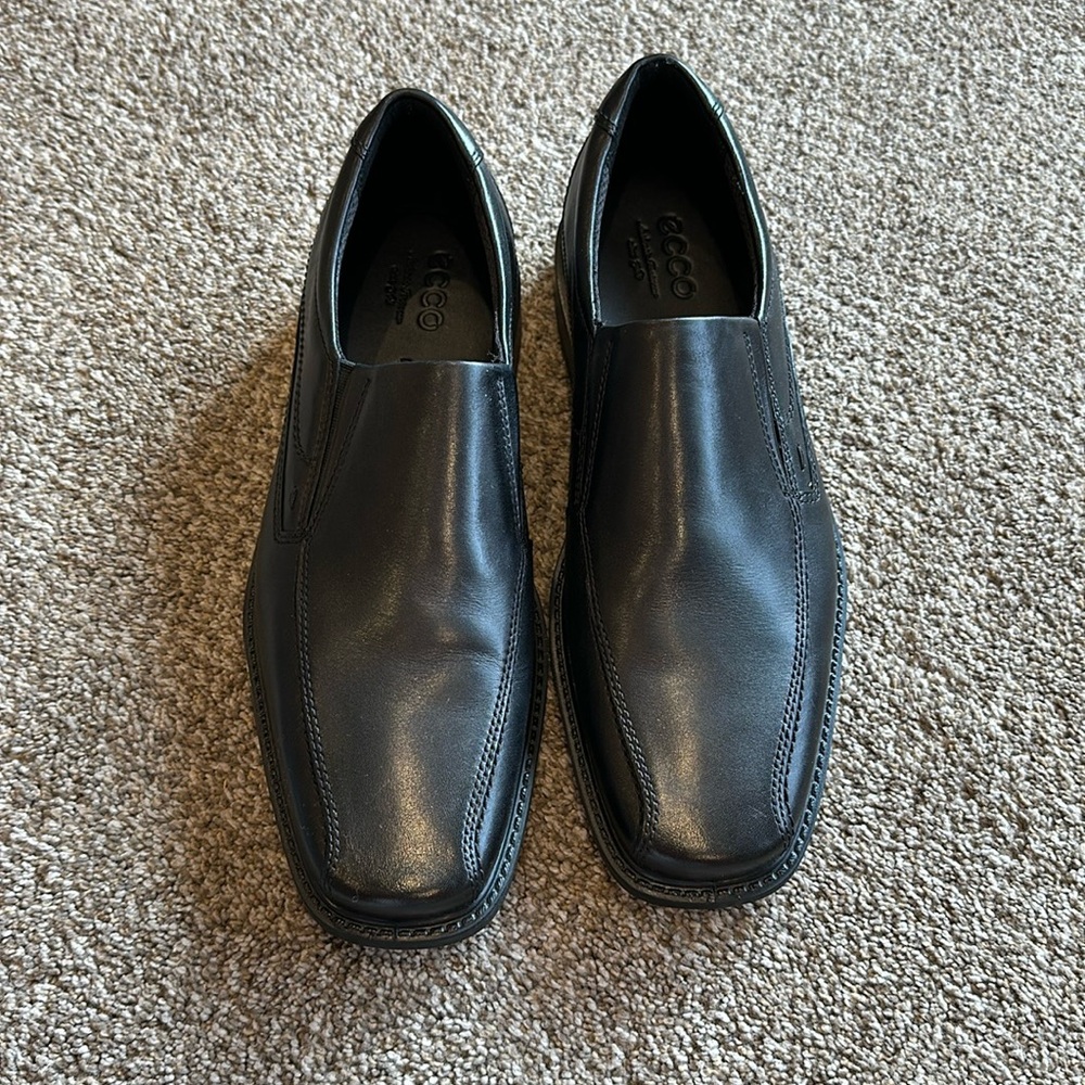 Men’s Ecco New Jersey Slip on Dress Shoes